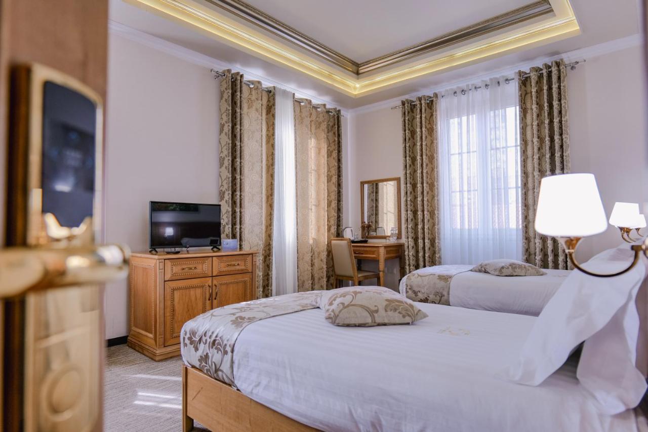 Hotel Boka Τίρανα Εξωτερικό φωτογραφία