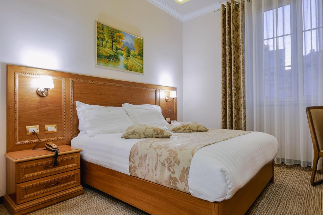 Hotel Boka Τίρανα Εξωτερικό φωτογραφία