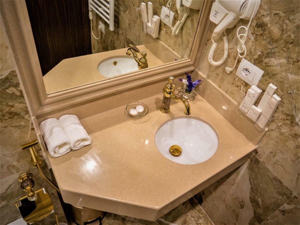 Hotel Boka Τίρανα Εξωτερικό φωτογραφία
